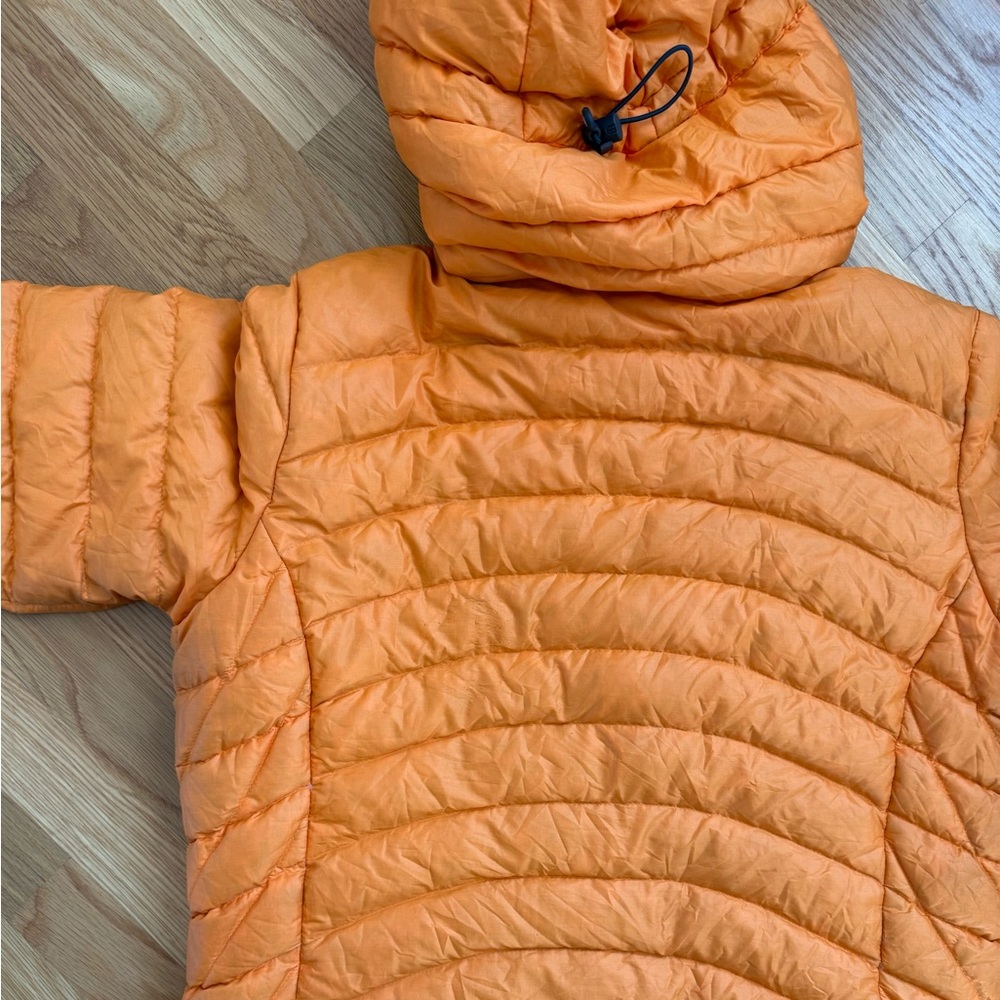 Patagonia Down Sweater Hoody - Mango - Large - Picture 8 of 9